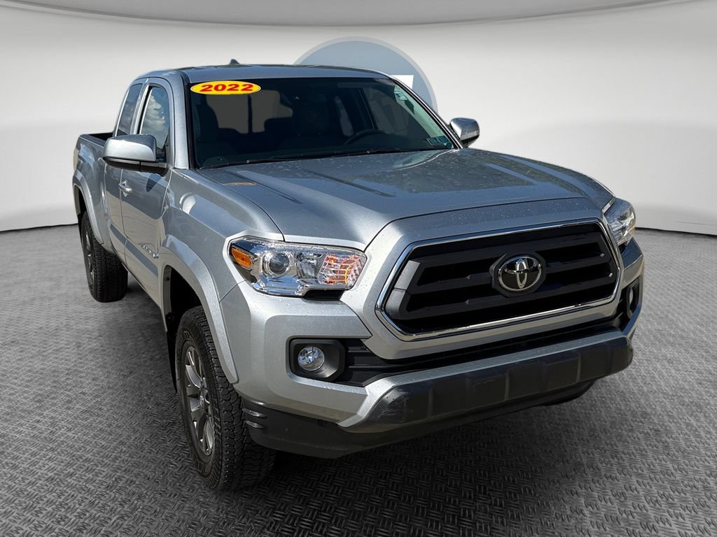 Used 2022 Toyota Tacoma SR5 w/ SR5 Appearance Package (SM)