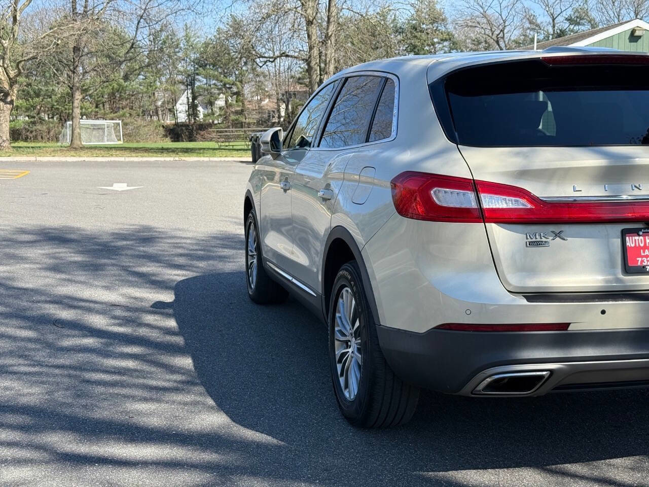 Used 2016 Lincoln MKX Select w/ Select Plus Package image 8
