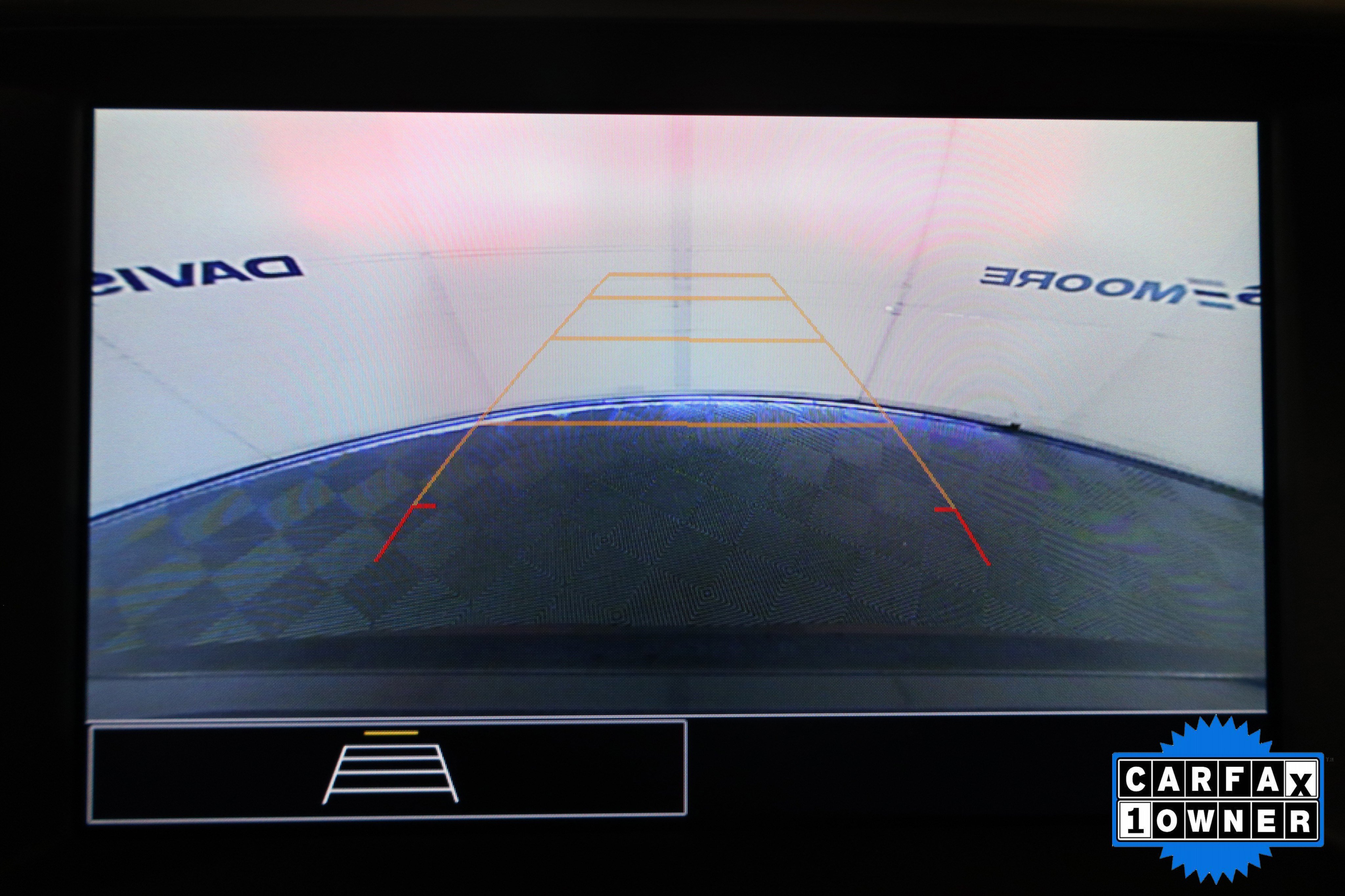 Used 2023 GMC Acadia SLE w/ Driver Convenience Package image 25