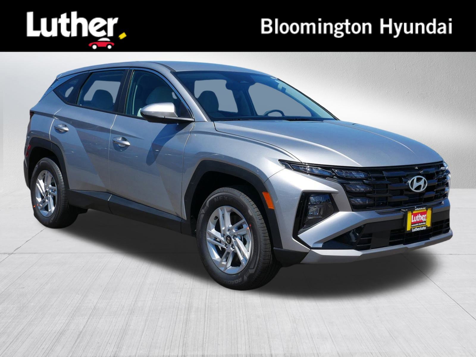 New 2025 Hyundai Tucson SE