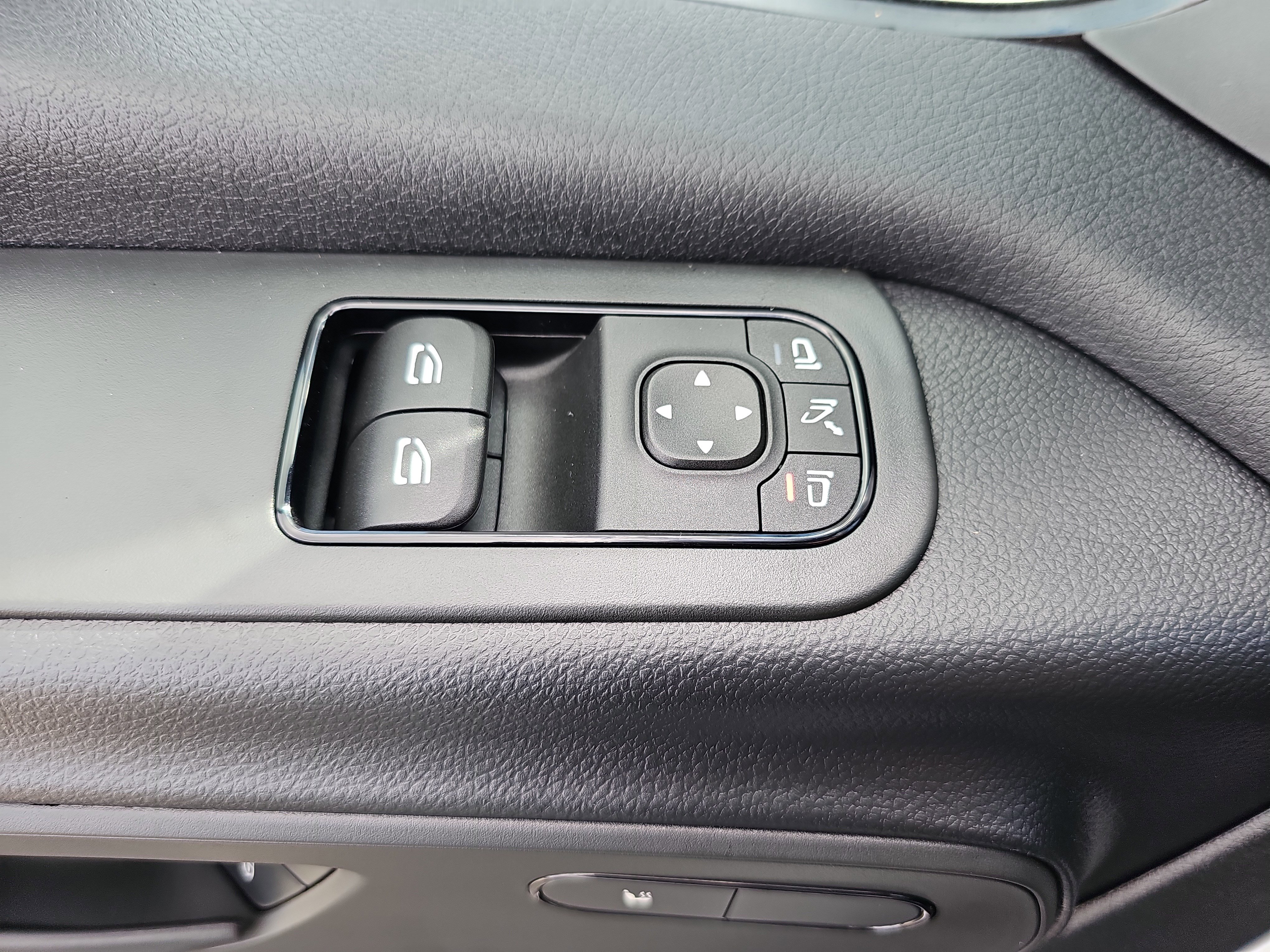 New 2026 Mercedes-Benz Sprinter 144 Cargo image 28