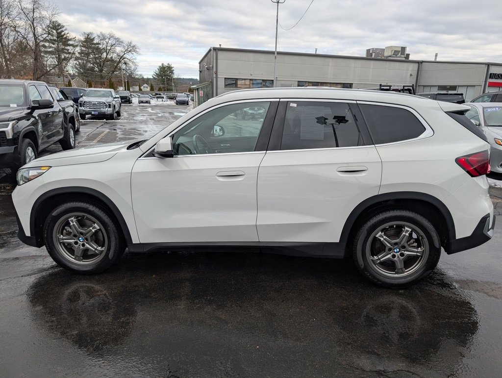 Used 2023 BMW X1 xDrive28i image 3