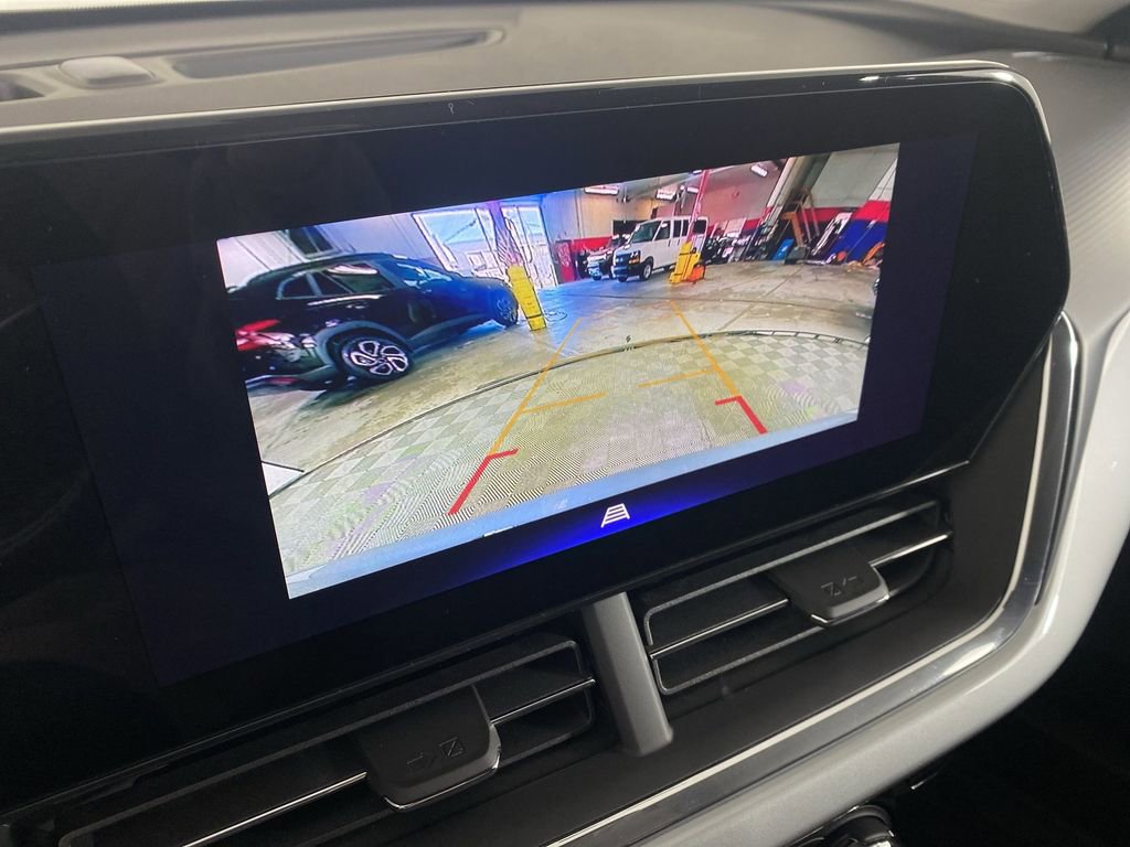 New 2026 Chevrolet Trax LT w/ Driver Confidence Package image 14