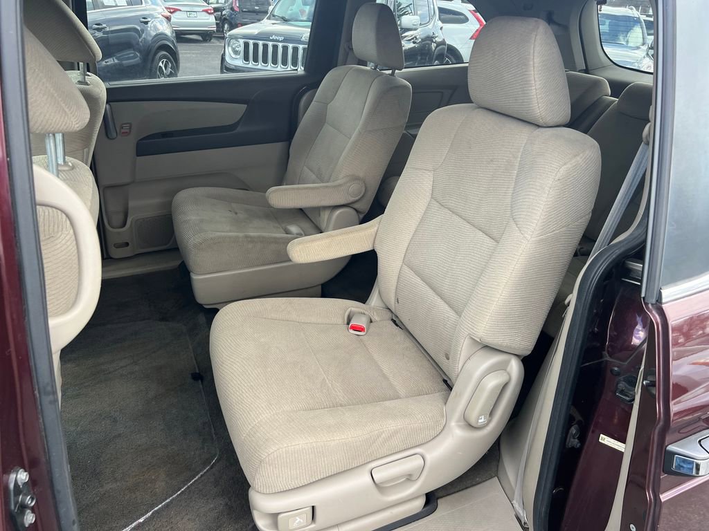 Used 2013 Honda Odyssey LX image 13