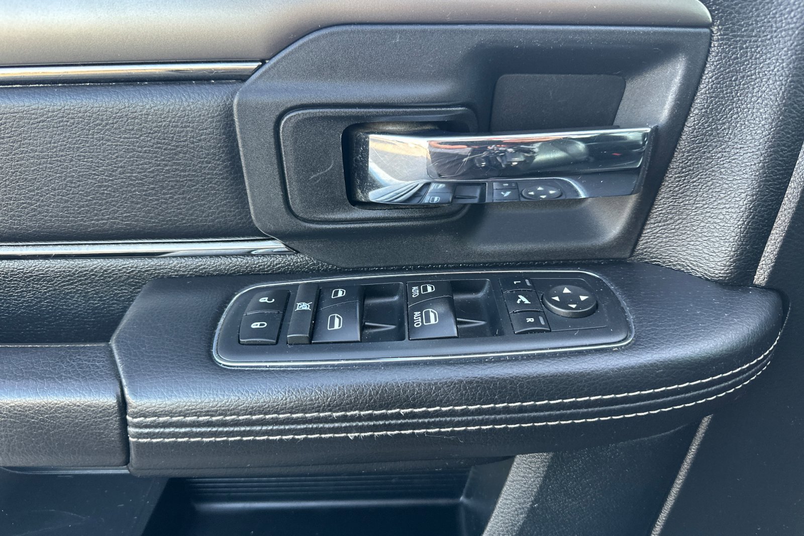 Used 2017 RAM 1500 Sport w/ Quick Order Package 26Q Night image 12