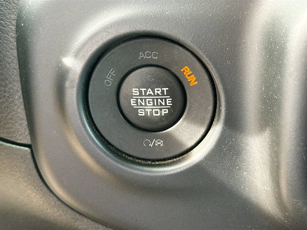 Used 2023 Jeep Wrangler Unlimited w/ Cold Weather Group AWD/4WD image 17