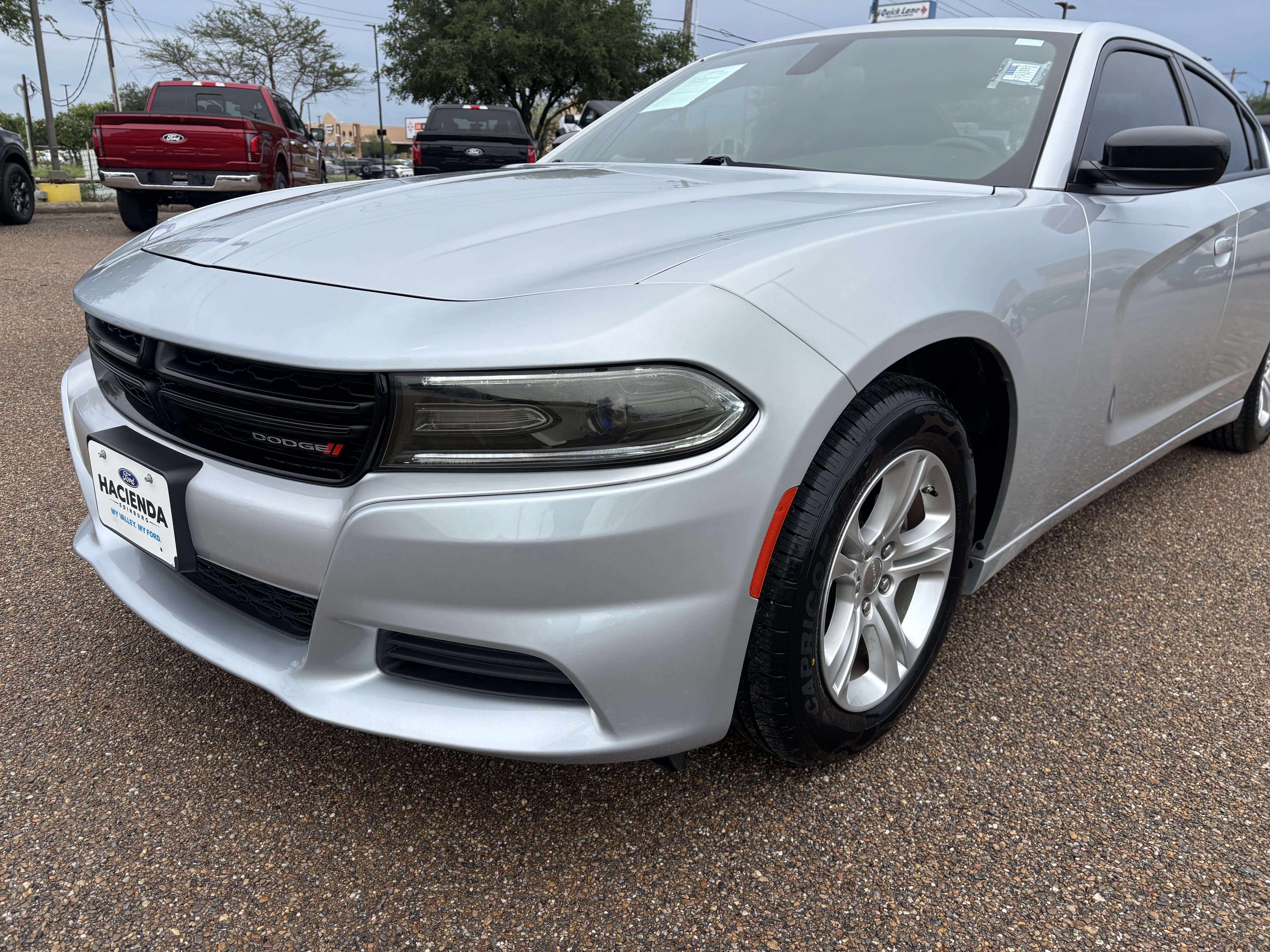 Used 2023 Dodge Charger SXT RWD image 7