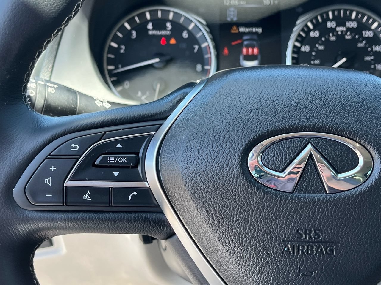 Used 2024 INFINITI Q50 Luxe RWD image 19