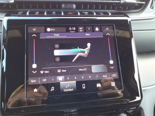 New 2025 Jeep Grand Cherokee L Laredo image 23