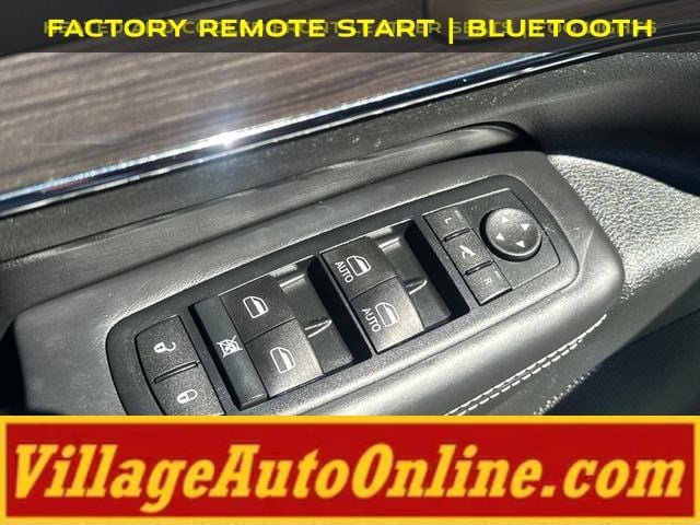 Used 2015 Jeep Grand Cherokee Overland w/ Advanced Technology Group AWD/4WD image 12