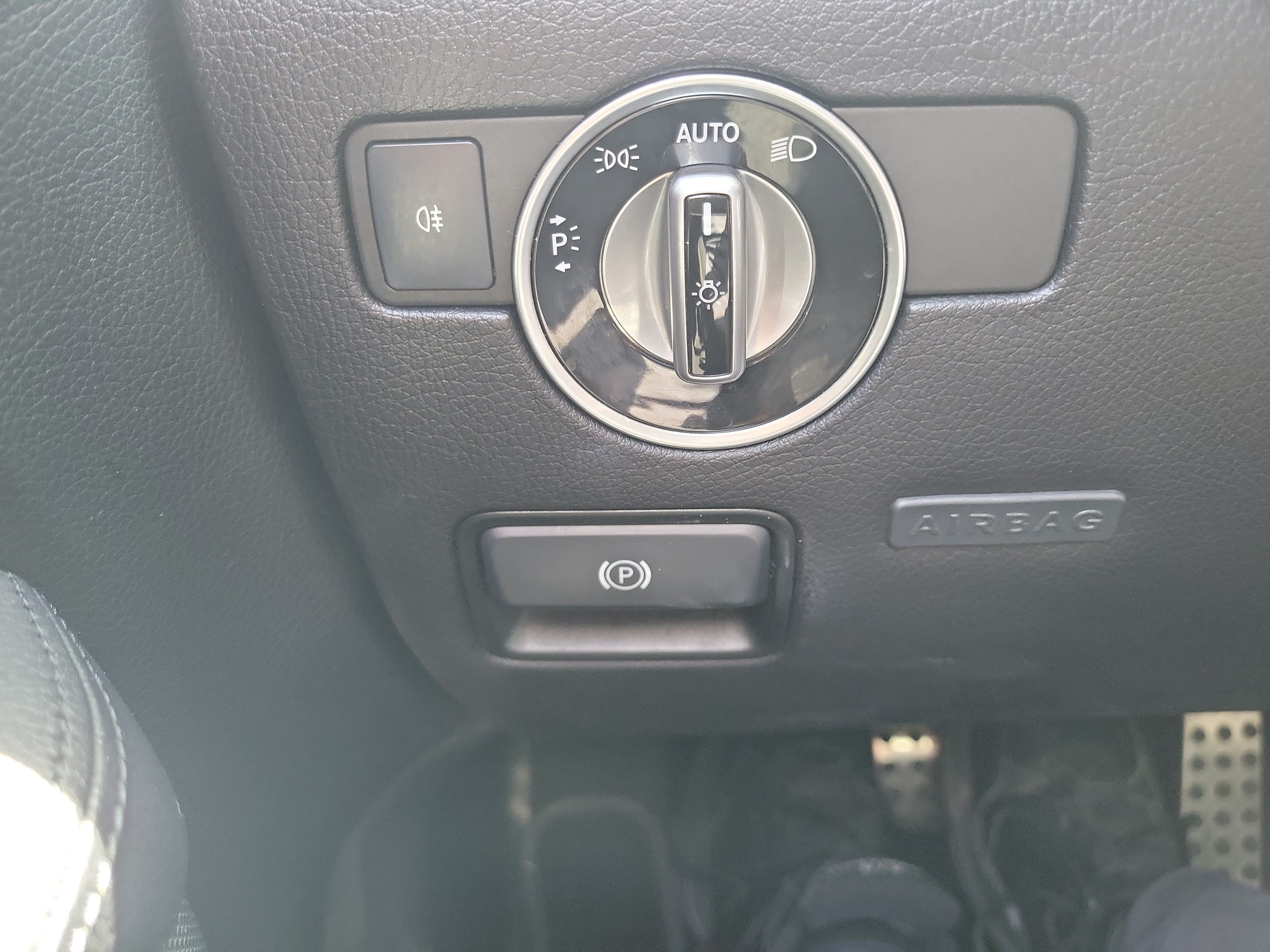 Used 2013 Mercedes-Benz SLK 250 image 26