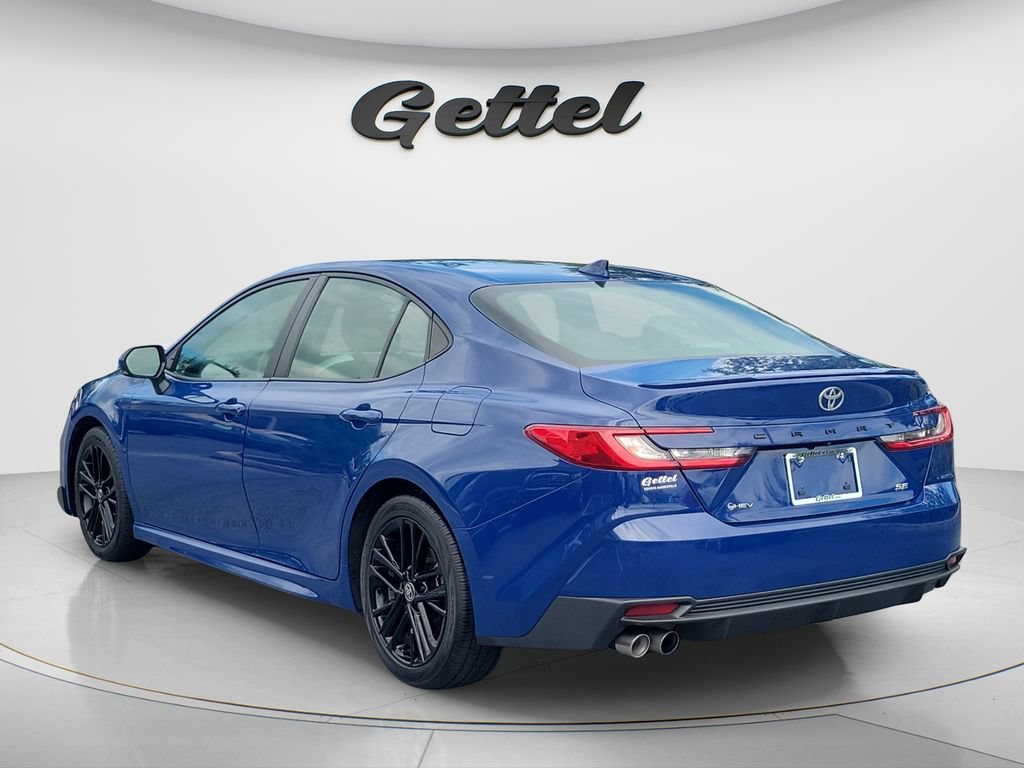 Used 2025 Toyota Camry SE FWD image 7