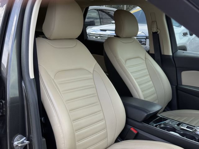 Used 2019 Ford Edge SEL w/ Equipment Group 201A FWD image 19
