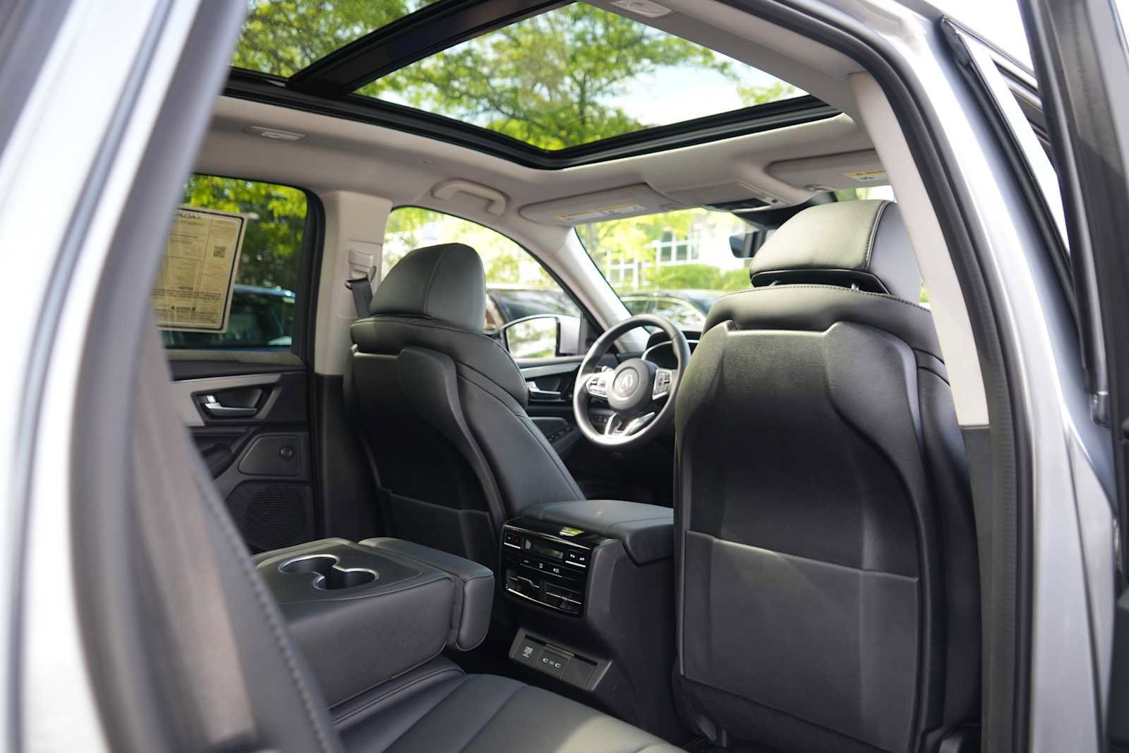 Certified 2025 Acura MDX SH-AWD image 33