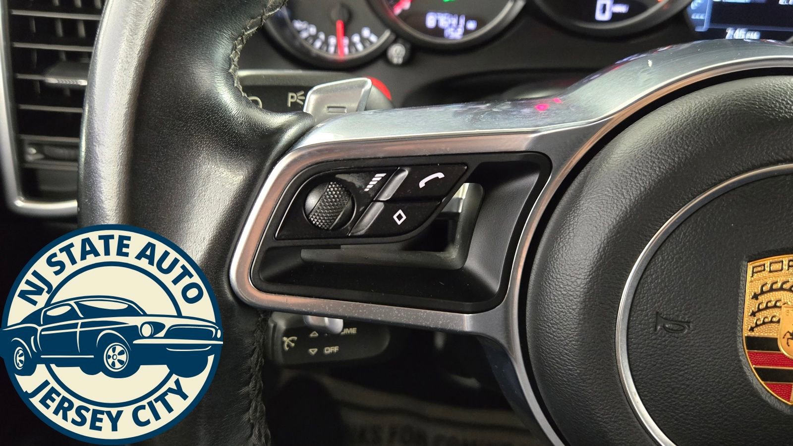 Used 2018 Porsche Cayenne Platinum Edition image 12