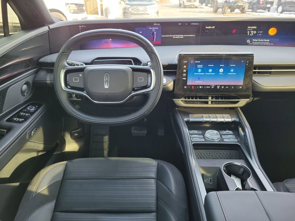 Certified 2024 Lincoln Nautilus Reserve w/ Equipment Group 202A image 12