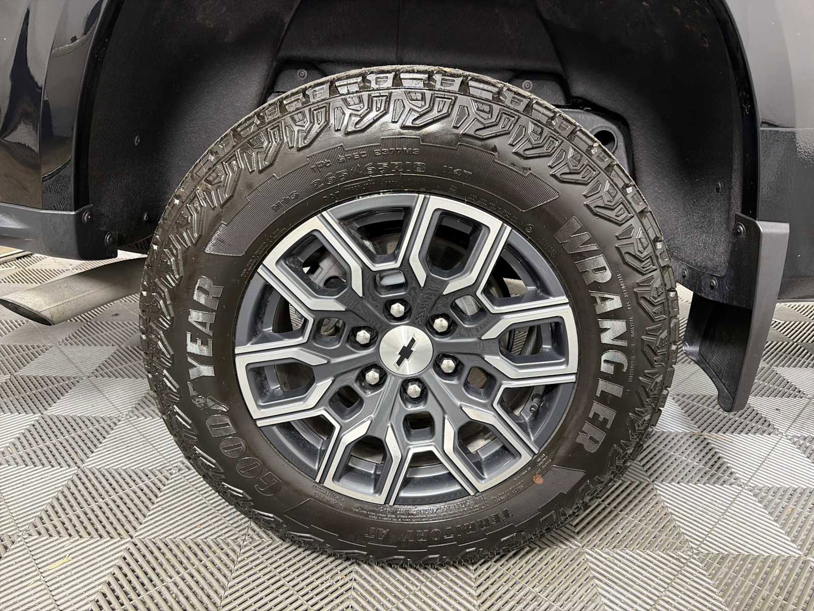 Certified 2024 Chevrolet Colorado Z71 w/ Z71 Convenience Package 2 image 15