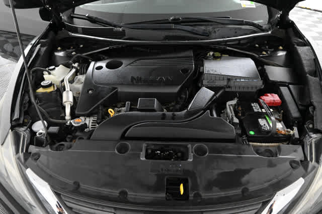 Used 2017 Nissan Altima 2.5 SR FWD image 25