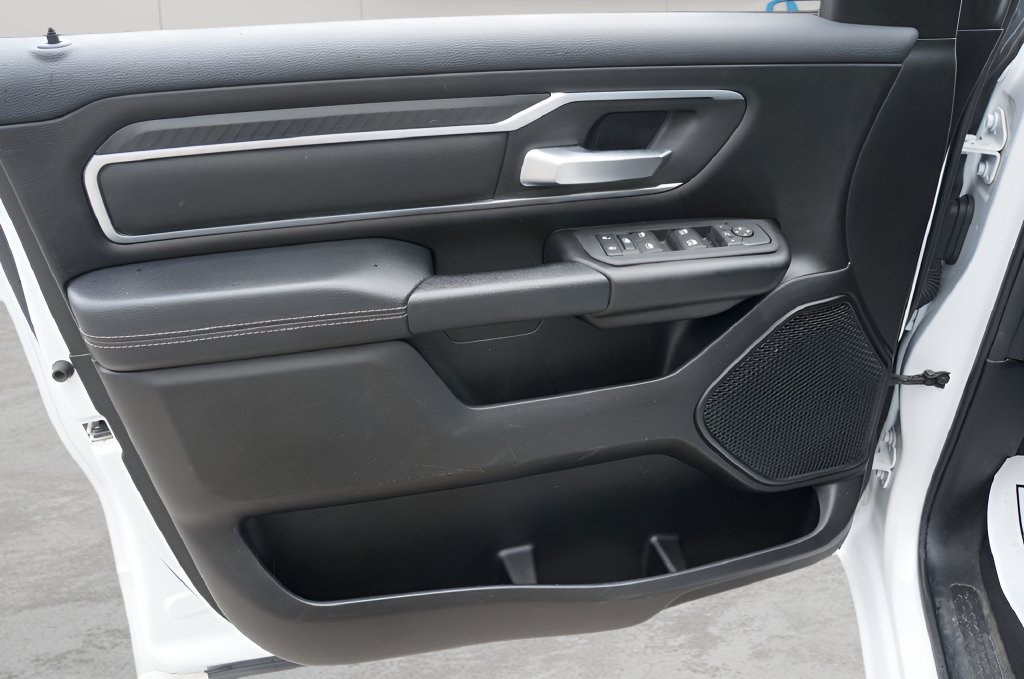 Used 2025 RAM 1500 Big Horn AWD/4WD image 15