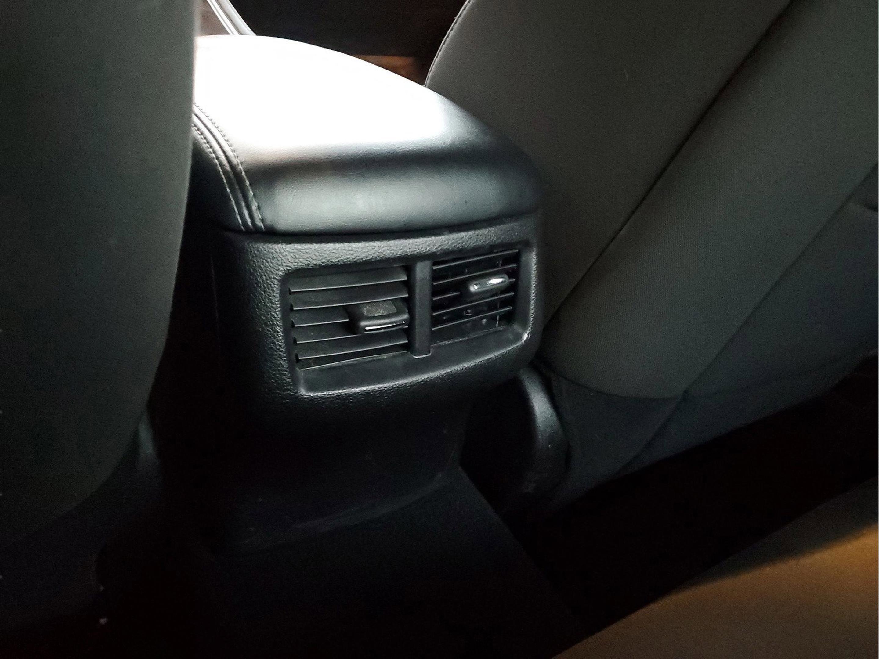 Used 2021 Dodge Challenger SXT w/ Blacktop Package image 11