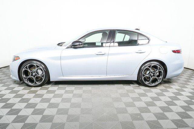 New 2026 Alfa Romeo Giulia w/ Driving Assist Package RWD image 32