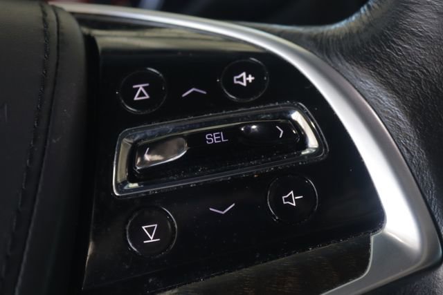 Used 2017 Cadillac Escalade Platinum image 11