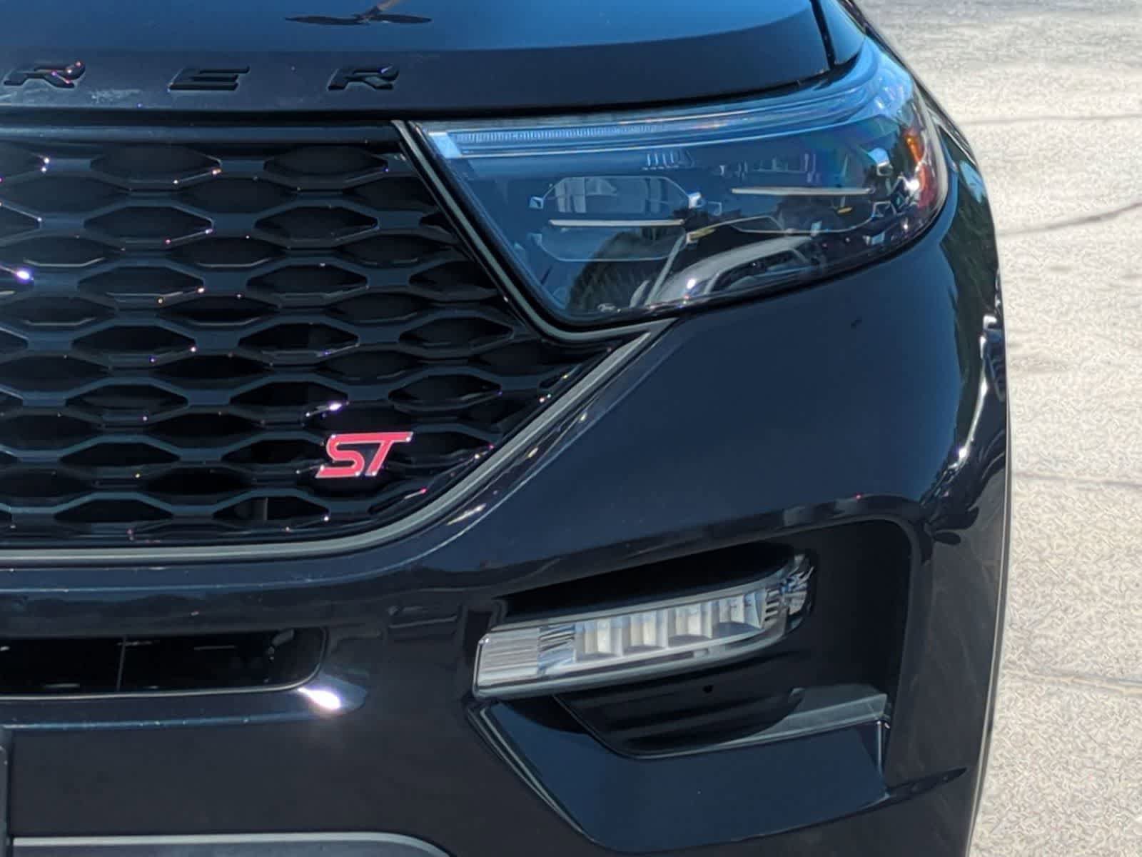 Used 2020 Ford Explorer ST w/ ST Street Pack AWD/4WD image 11