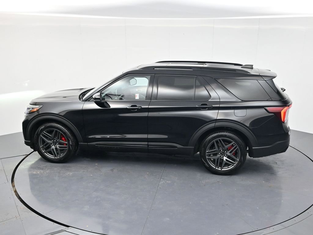 Used 2025 Ford Explorer ST w/ Sun And Sound Package AWD/4WD image 42