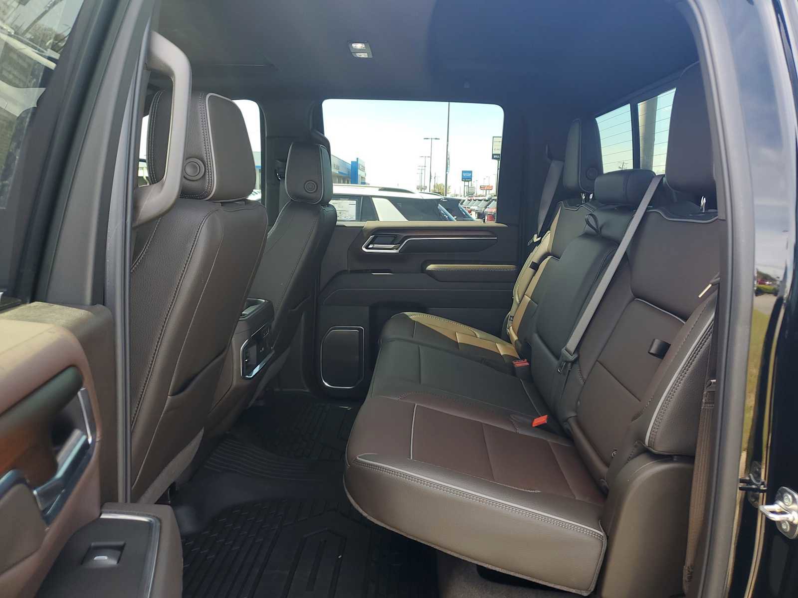 Certified 2025 GMC Sierra 3500 Denali w/ Denali Reserve Package image 13