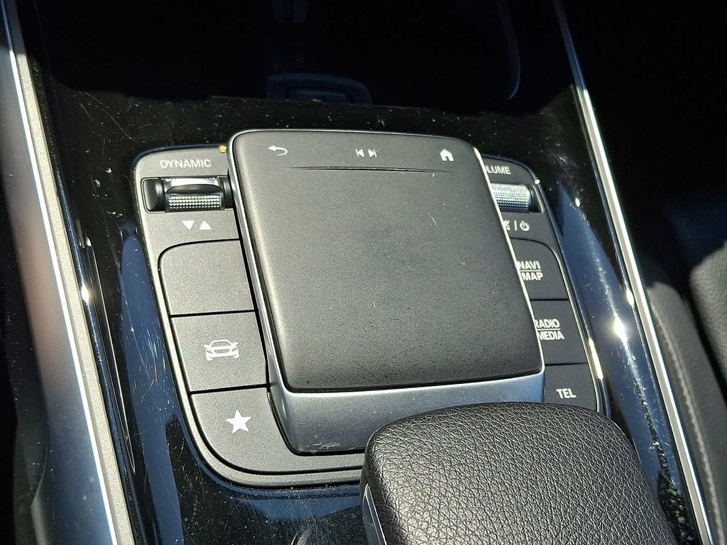 Used 2023 Mercedes-Benz GLB 250 4MATIC image 22