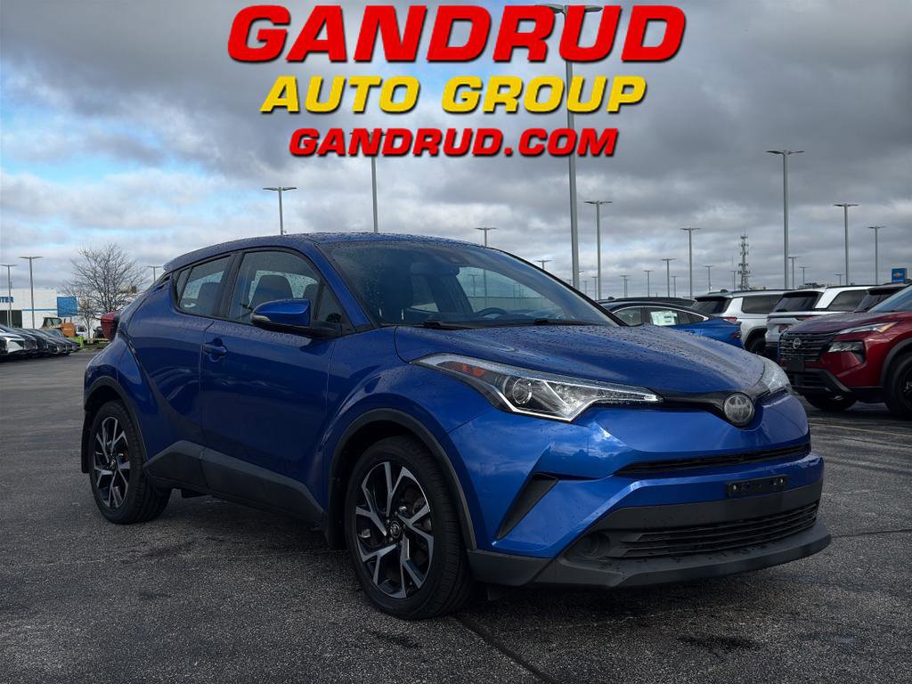 Used 2018 Toyota C-HR XLE FWD video 1