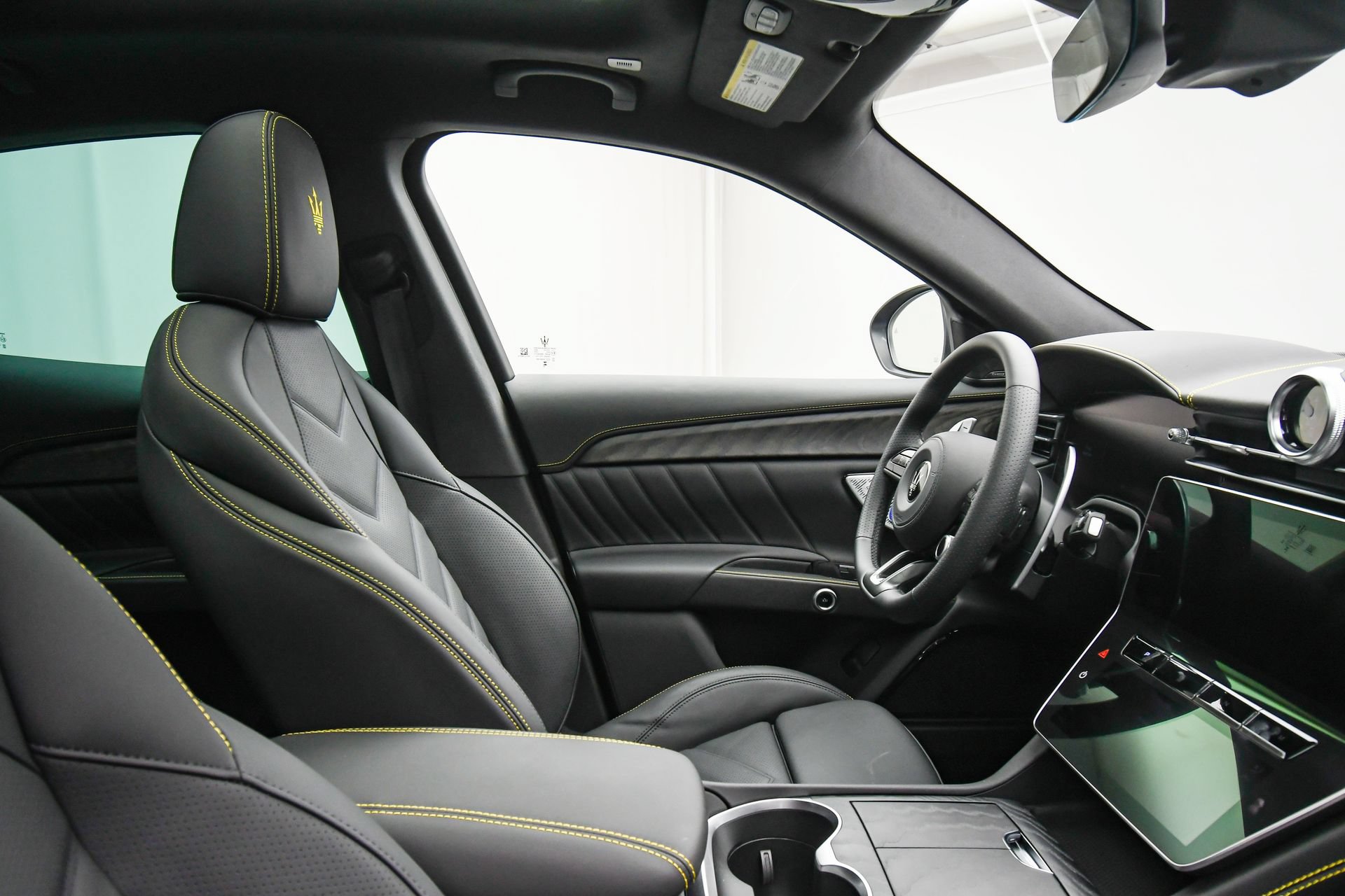 Used 2025 Maserati Grecale GT AWD/4WD image 45