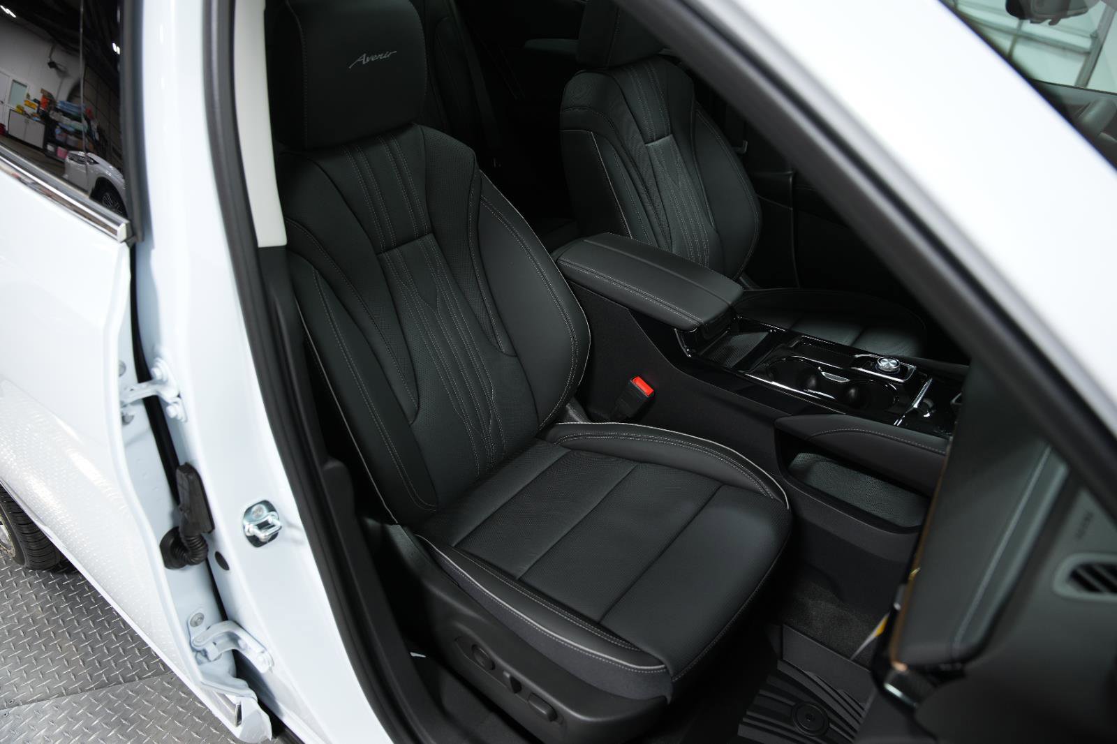 New 2026 Buick Envision Avenir image 18