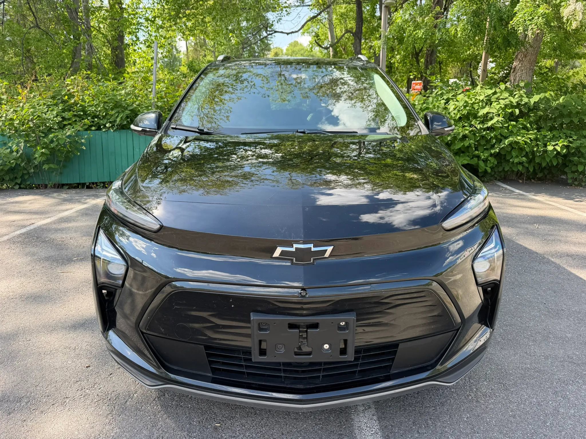 Used 2022 Chevrolet Bolt EUV Premier w/ Launch Edition FWD image 2