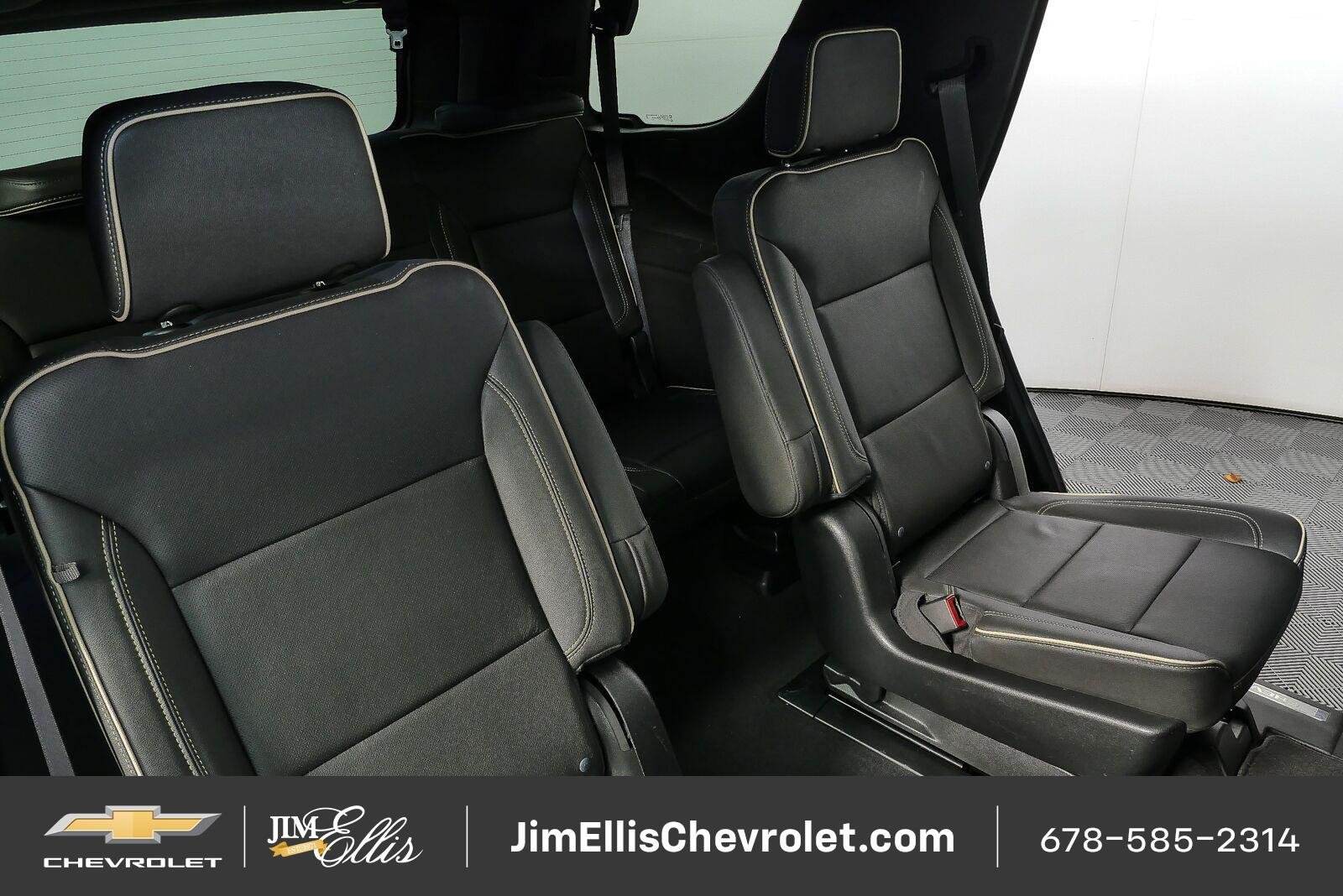 Used 2023 Chevrolet Tahoe Premier w/ Premium Package 2 AWD/4WD image 18
