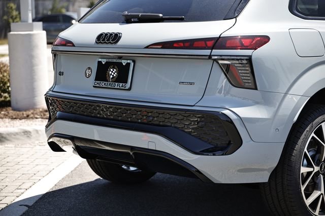 New 2026 Audi Q3 quattro 2.0T AWD/4WD image 9