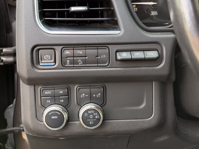 Used 2021 GMC Yukon AT4 w/ Technology Package AWD/4WD image 9