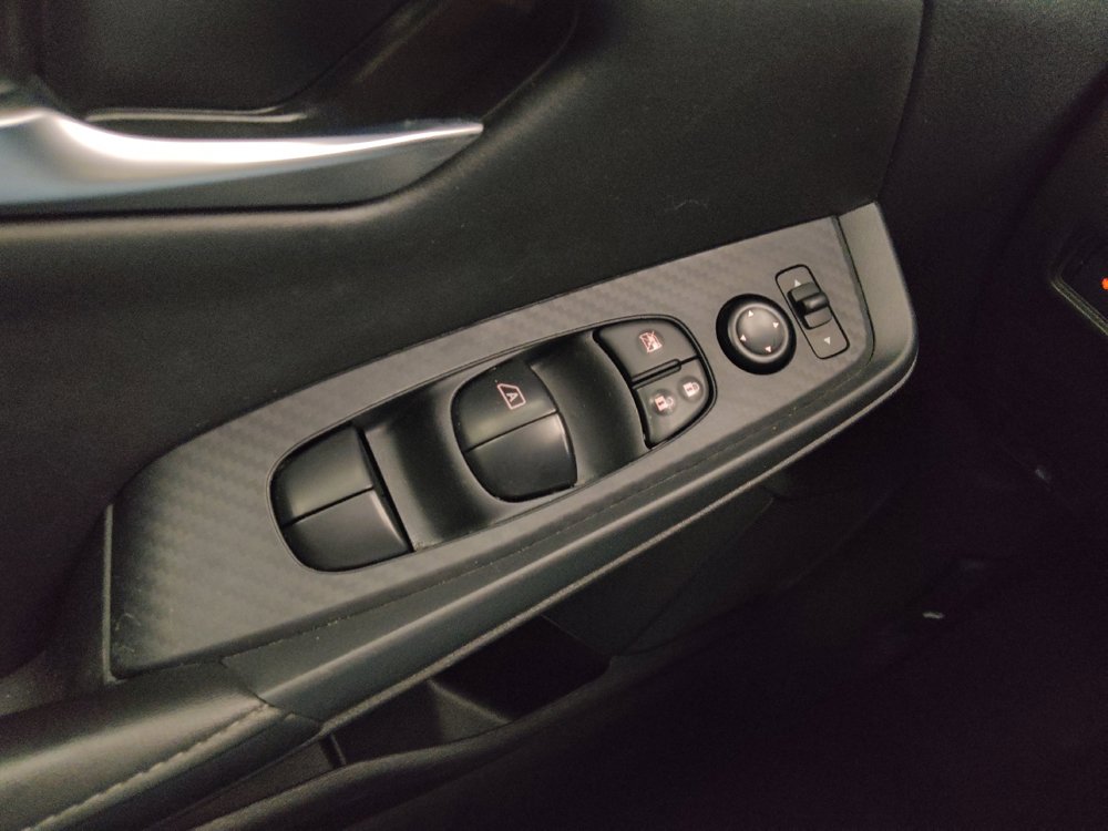 Used 2025 Nissan Sentra SV FWD image 27