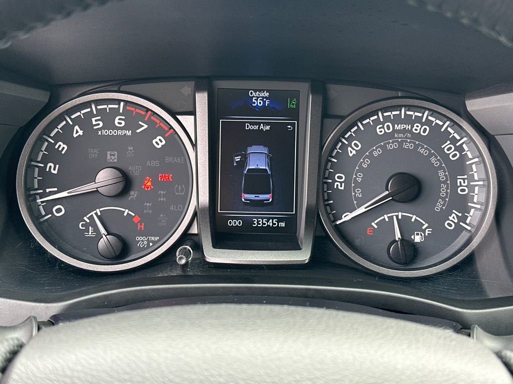 Used 2022 Toyota Tacoma TRD Off-Road image 24