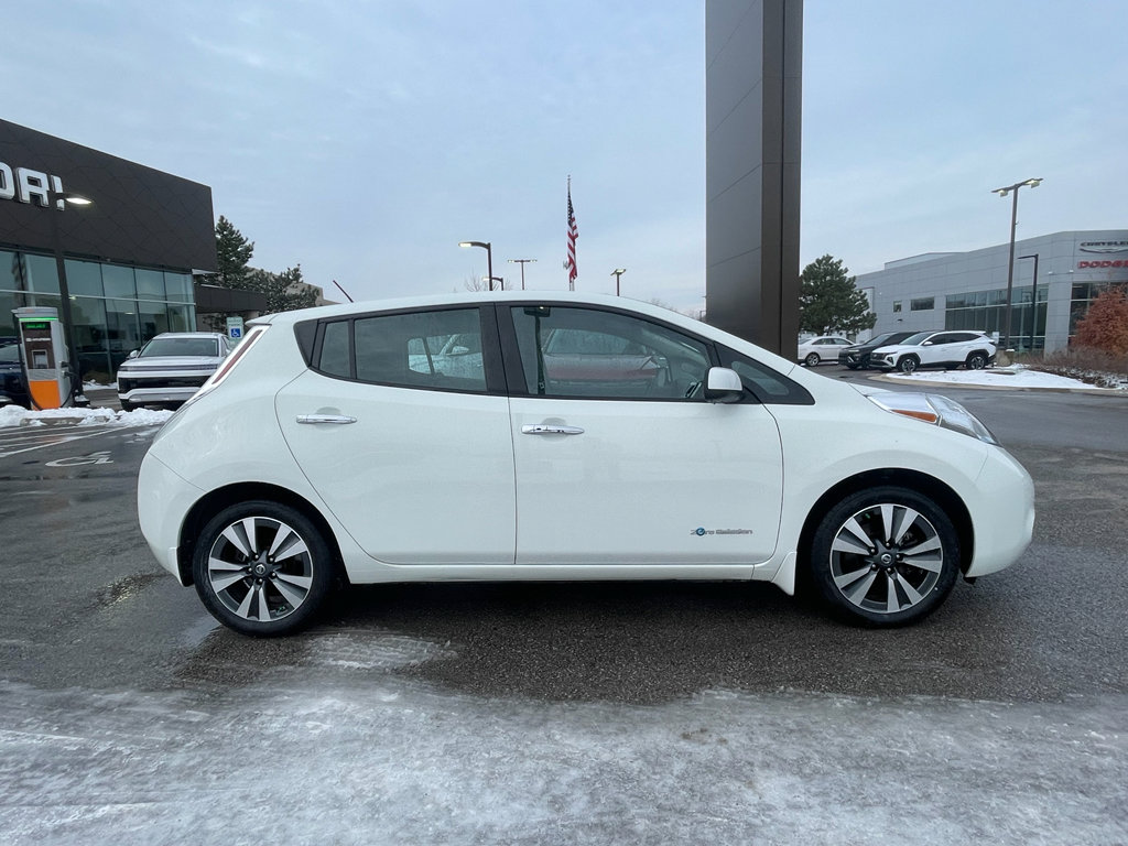 Used 2017 Nissan Leaf SV image 6