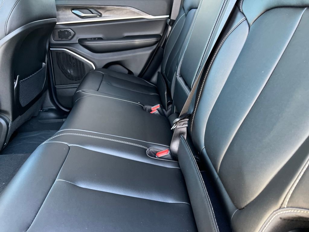 New 2026 Jeep Grand Cherokee Limited image 22