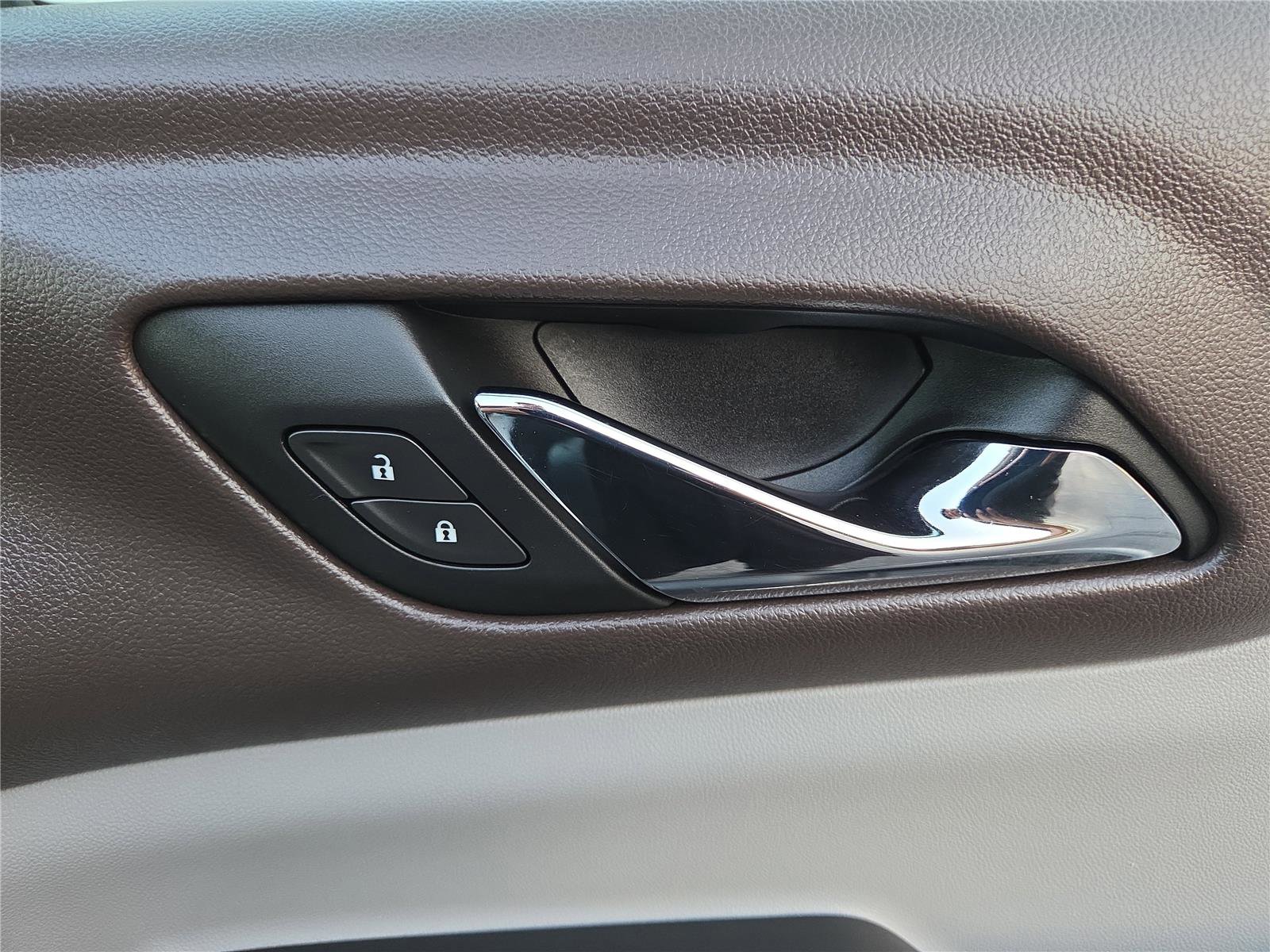 Used 2017 GMC Acadia SLT image 33