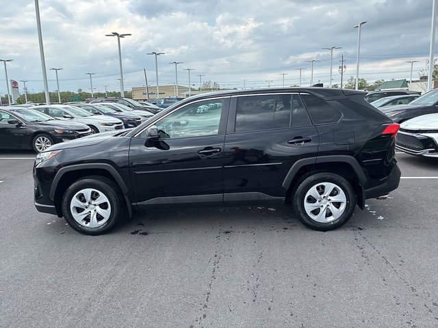 Certified 2025 Toyota RAV4 LE AWD/4WD image 12