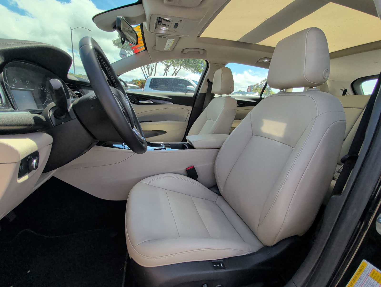 Used 2018 Buick Regal Essence w/ Driver Confidence Package #1 image 13