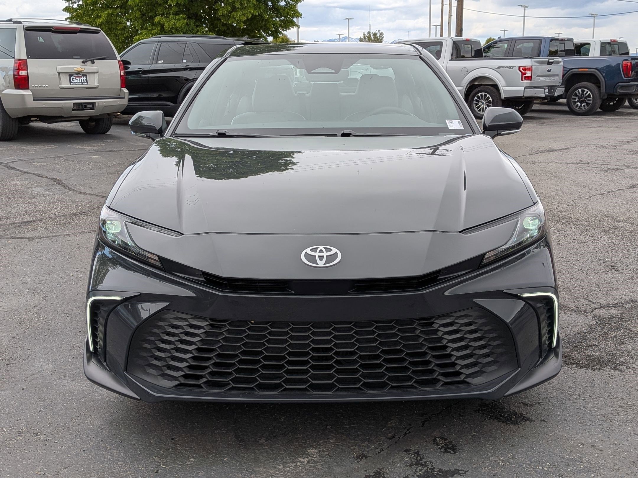 Used 2026 Toyota Camry SE w/ Multimedia Upgrade Package FWD image 12