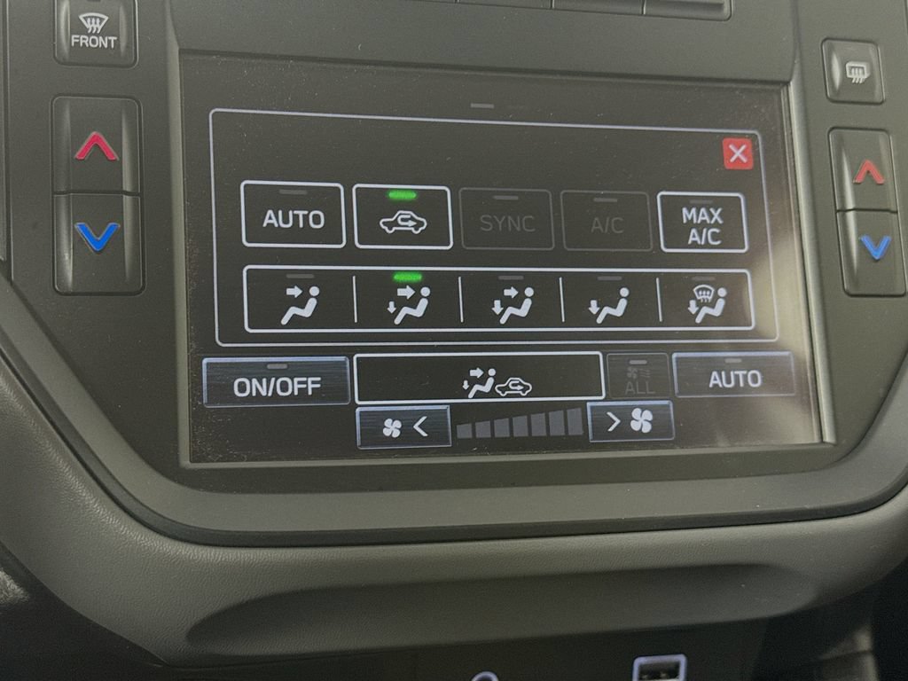 Used 2025 Subaru Crosstrek 2.0i AWD/4WD image 17