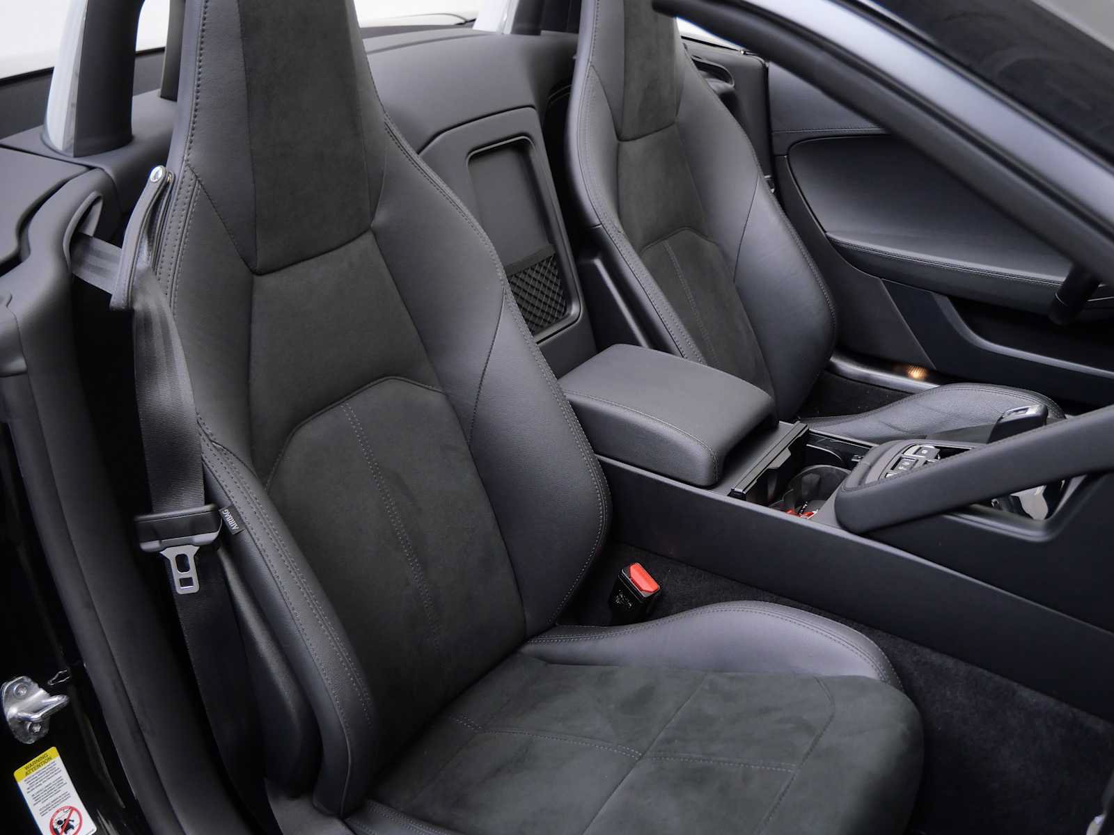 Used 2023 Jaguar F-TYPE Convertible RWD image 17