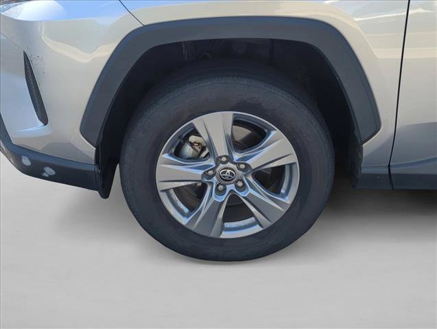 Used 2022 Toyota RAV4 XLE w/ Convenience Package FWD image 29