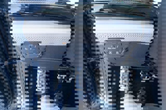 New 2026 Volkswagen Atlas Peak Edition image 25