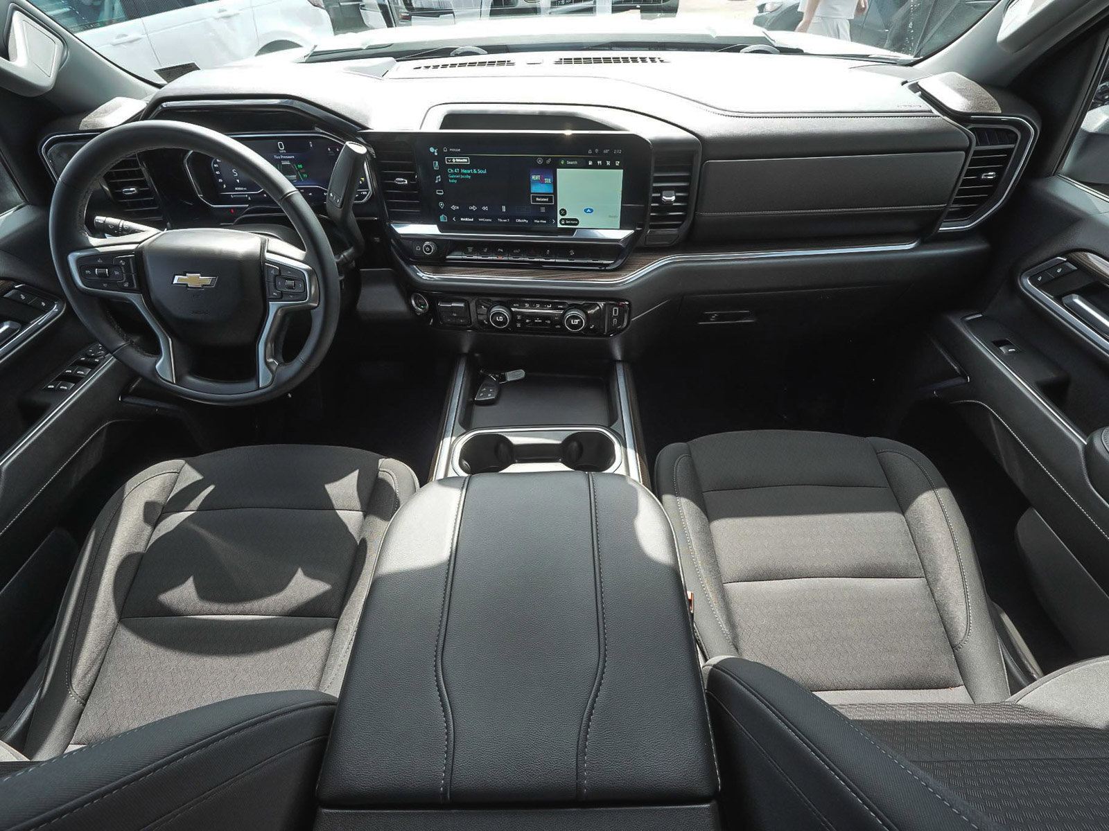 Used 2024 Chevrolet Silverado 2500 LT w/ Texas Edition image 35